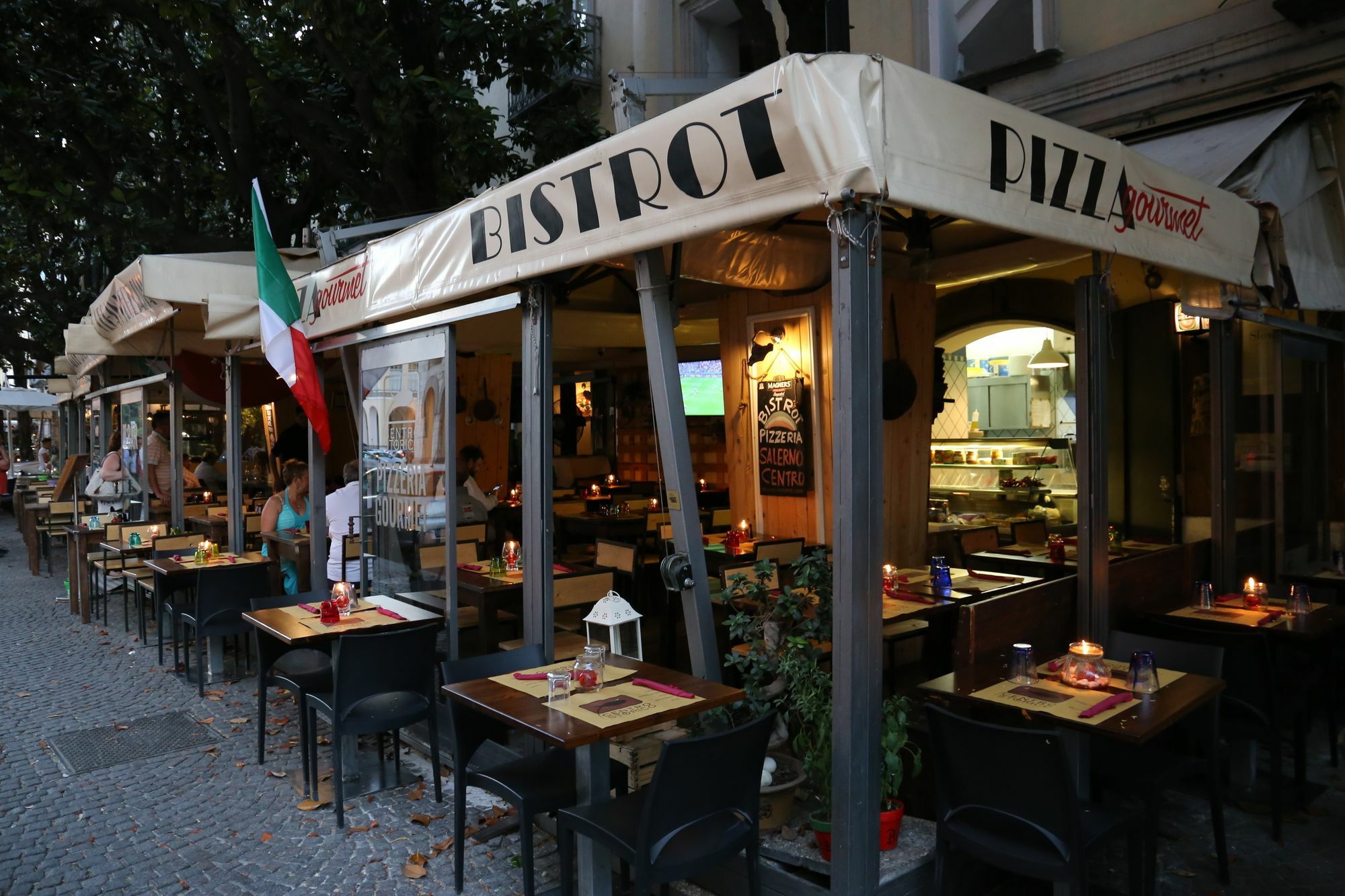 Bed And Breakfast Centro Storico Salerno Buitenkant foto